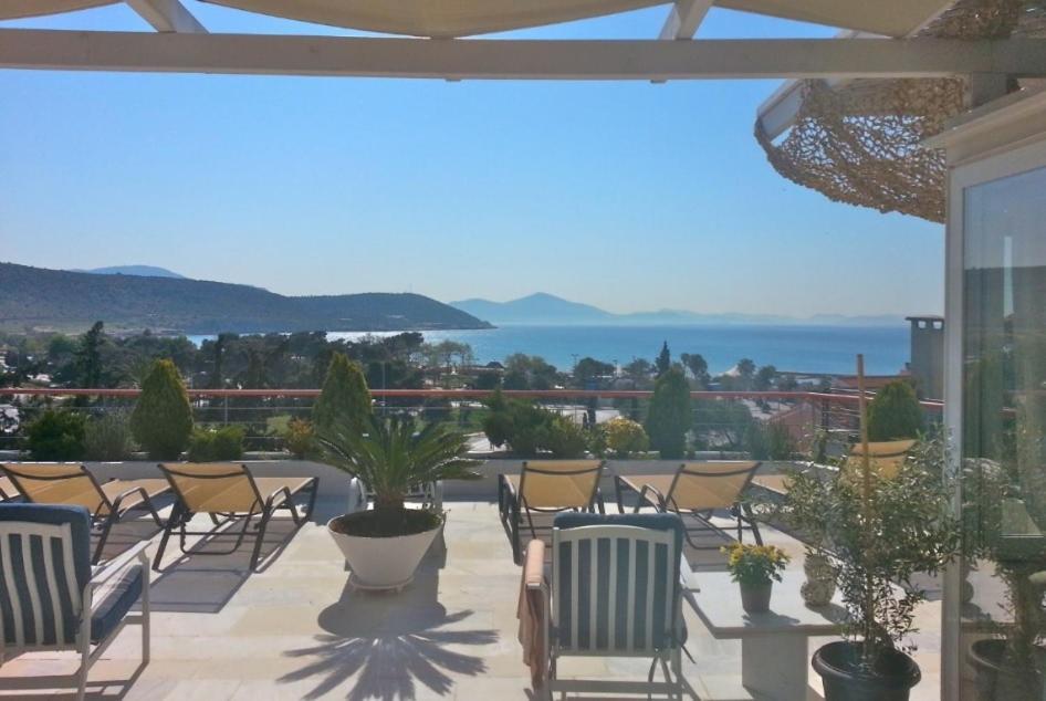 Varkiza Seaside Penthouse With Private Roof Deck Vári Dış mekan fotoğraf
